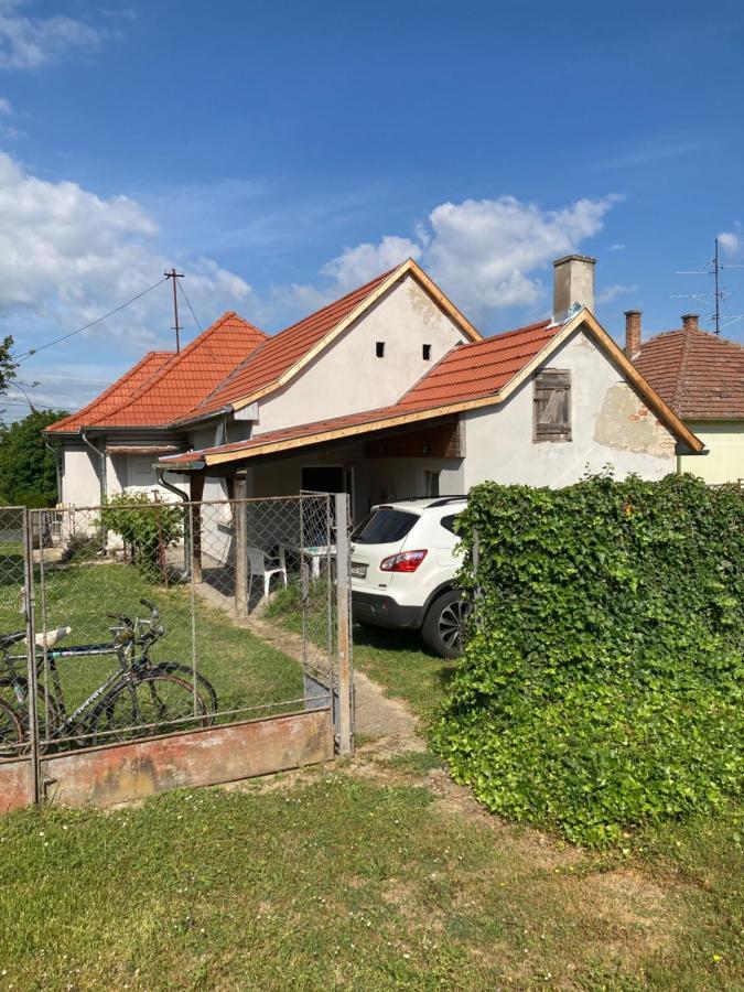 98 Petofi Utca Villa Balatonmagyarod Luaran gambar